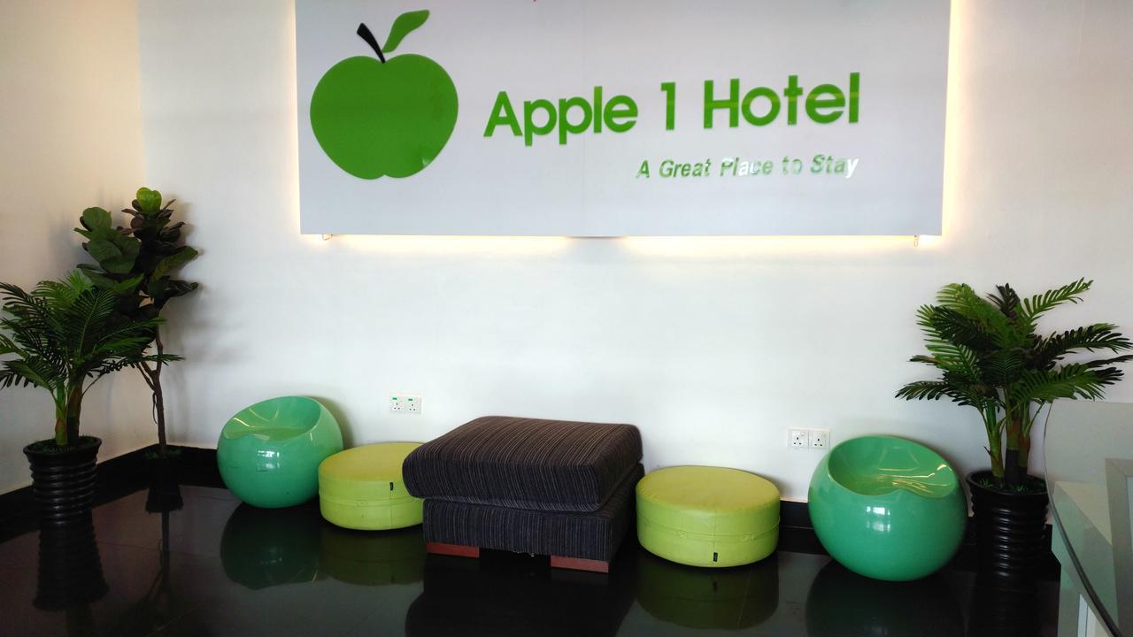 Apple 1 Hotel Budget Гелугор Екстериор снимка