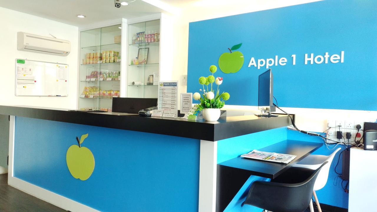 Apple 1 Hotel Budget Гелугор Екстериор снимка